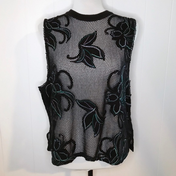 ❌SOLD❌ FREE PEOPLE Embroidered Appliqué Top - Picture 4 of 8